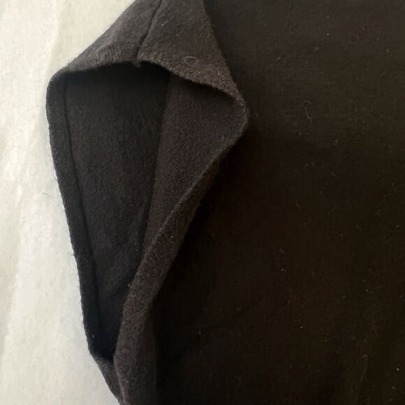 Aaeda Cap Sleeve Black V-Neck Knit Top Floral Aplique Boho Chic Soft Women’s XL - Picture 15 of 15